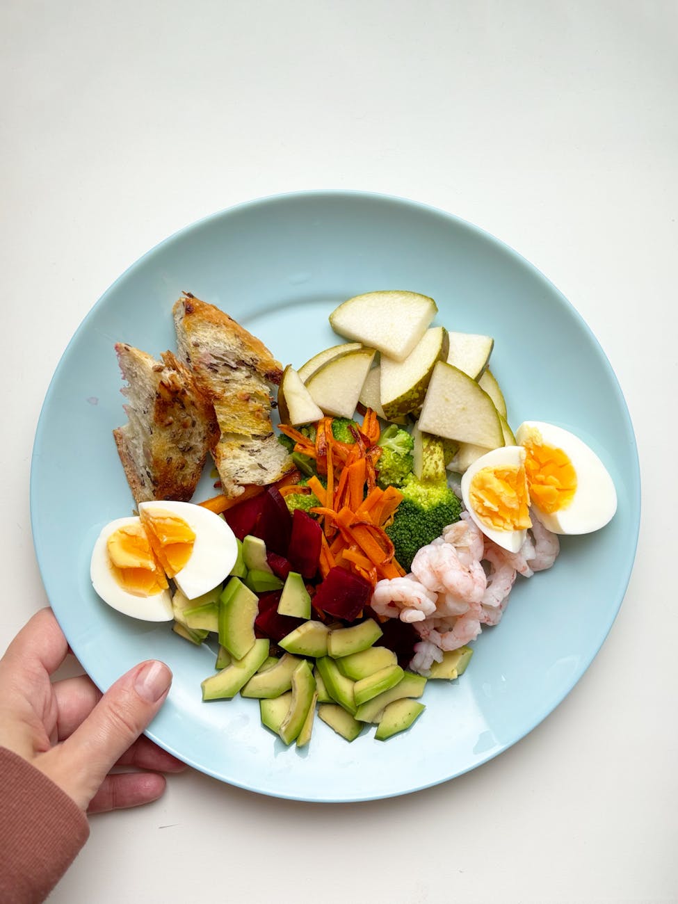 The Parent’s Guide to Low-Carb Eating: Balancing Nutrition with Family Life